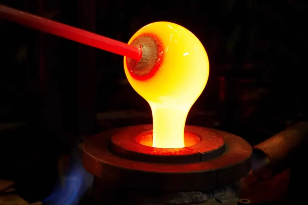 Etape de fusion en masse liquide et homogène du cristal